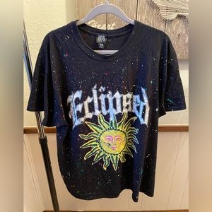 Multi colored graphic tee